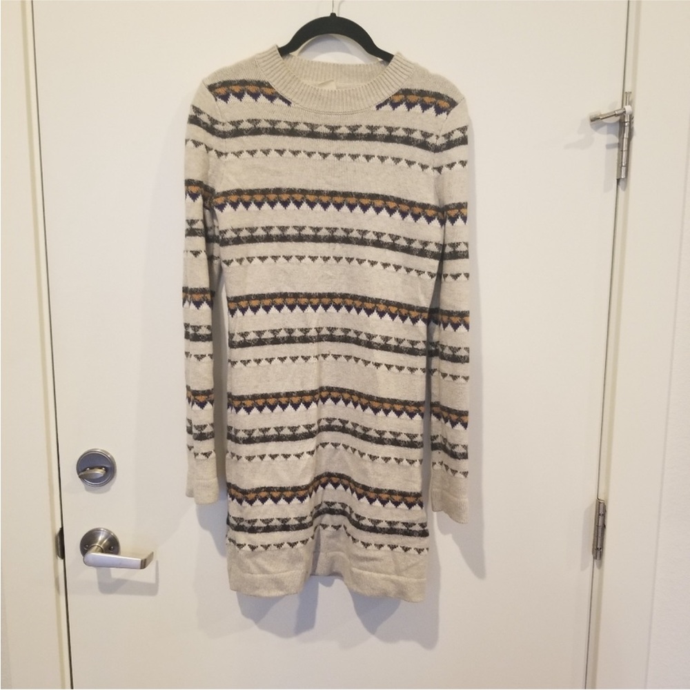 Levi's Neutral Geometric Sweater Dress - Picture 4 of 6